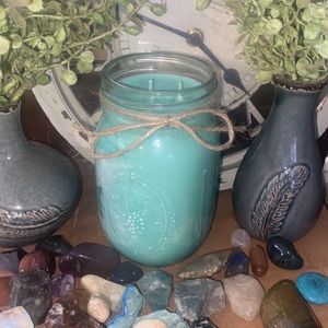 2 Wick 16 oz Soy Candle Green Moss & Sage